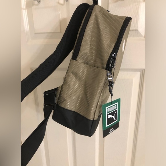 Puma waffle textured olive green & black sling unisex backpack bag new - Picture 11 of 13